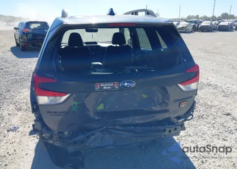 2022 Subaru Forester Wilderness z USA, uszkodzony, nr VIN JF2SKAMCXNH413082